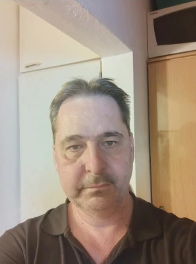 <span>David, 51</span>&nbsp;<span style='width: 25px; height: 16px; float: right; background-image: url(/bitmaps/flags_small/CZ.PNG)'>&nbsp;</span><br><span>Hostivice, Czech Rep.</span>&nbsp;<input type='button' class='joinbtn' style='float: right' value='JOIN NOW' />