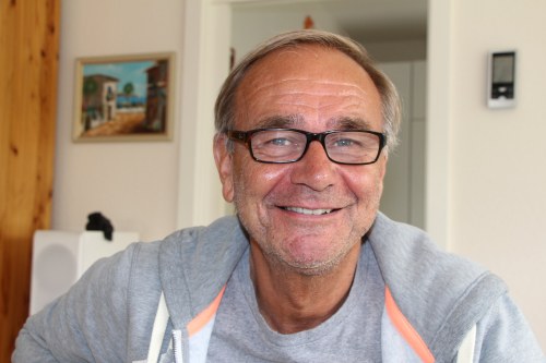 <span>Stefan, 63</span>&nbsp;<span style='width: 25px; height: 16px; float: right; background-image: url(/bitmaps/flags_small/DE.PNG)'>&nbsp;</span><br><span>Munich, เยอรมนี</span>&nbsp;<input type='button' class='joinbtn' style='float: right' value='JOIN NOW' />