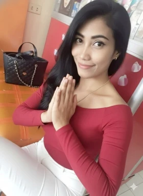 <span>Rattanaruedee, 40</span>&nbsp;<span style='width: 25px; height: 16px; float: right; background-image: url(/bitmaps/flags_small/TH.PNG)'>&nbsp;</span><br><span>กรุงเทพฯ, ประเทศไทย</span>&nbsp;<input type='button' class='joinbtn' style='float: right' value='JOIN NOW' />