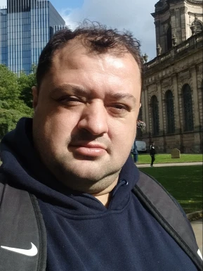 English men looking for love