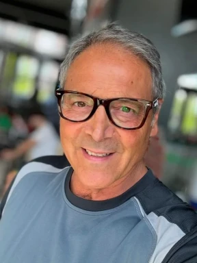 American men looking for love