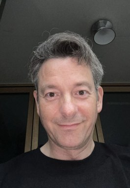 <span>Daniel, 47</span>&nbsp;<span style='width: 25px; height: 16px; float: right; background-image: url(/bitmaps/flags_small/CH.PNG)'>&nbsp;</span><br><span>Zürich, Switzerland</span>&nbsp;<input type='button' class='joinbtn' style='float: right' value='JOIN NOW' />