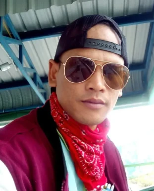 Foreign men for dating