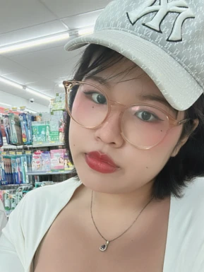 Thai girl for dating