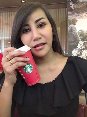 <span>Tongta, 47</span> <span style='width: 25px; height: 16px; float: right; background-image: url(/bitmaps/flags_small/TH.PNG)'> </span><br><span>Bangkok, Thailand</span> <input type='button' class='joinbtn' style='float: right' value='JOIN NOW' />