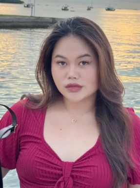 Thai girl for dating