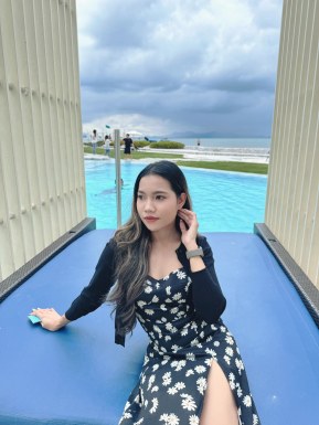 Thai girl for dating